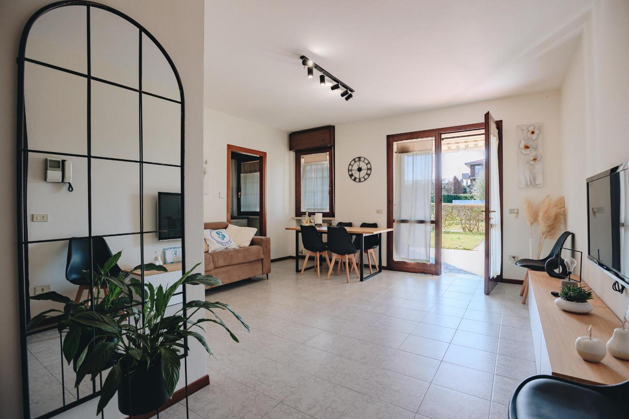 La Maison Peschiera del Garda Bagian luar foto